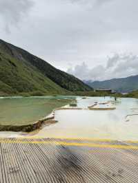 Huanglong National Scenic Reserve: A Surreal Alpine Wonderland of Turquoise Pools