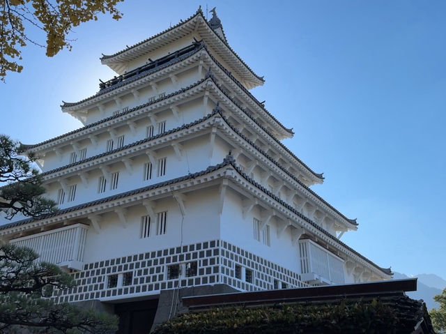 Shimabara Castle: A Hidden Gem of Samurai, Rebellion, and Tranquil Views