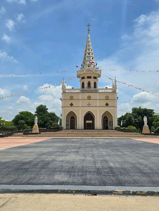 วัดพระคริสต์ประจักษ์ เกาะใหญ่ วัดคริสต์ริมแม่น้ำ