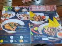 ชามสุข - Boat Noodles ก๋วยเตี๋ยวเรือเนื้อวากิว