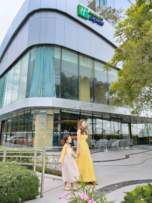 Holiday Inn Express Rayong ที่พักระยองทำเลดี