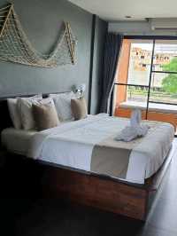 Baan Tah on the sea บางเสร่