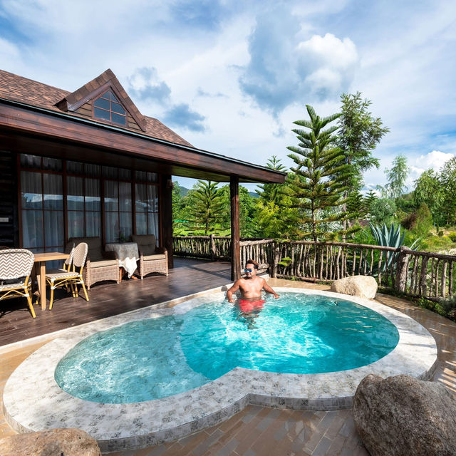 Pine Village เชียงใหม่ 
