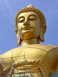 The Buddha Who Touches Clouds: Meditating at 65 Meters