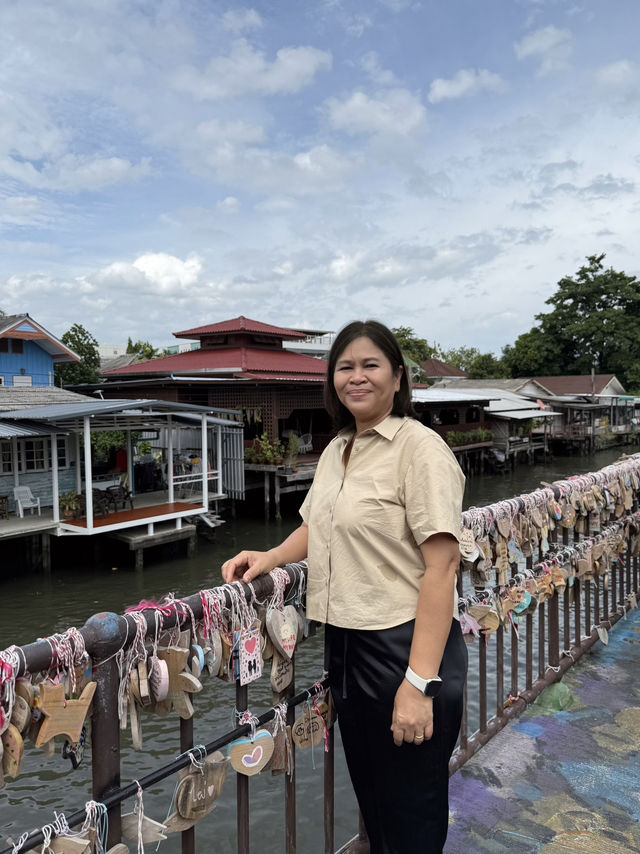 🚤 ล่องเรือชมวิถีริมคลอง… ณ คลองบางหลวง