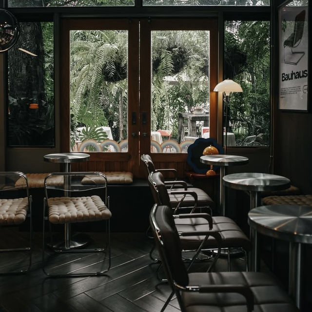  Calm and Coff 