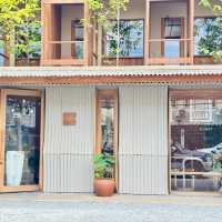Kunst Bake n’ Cof –คาเฟ่มินิมอลสุดอบอุ่นกลางอยุธยา