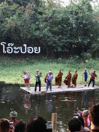 ชวนไปใส่บาตรพระล่องแพไม้ไผ่ เดินชิวหาของกินที่ตลาด