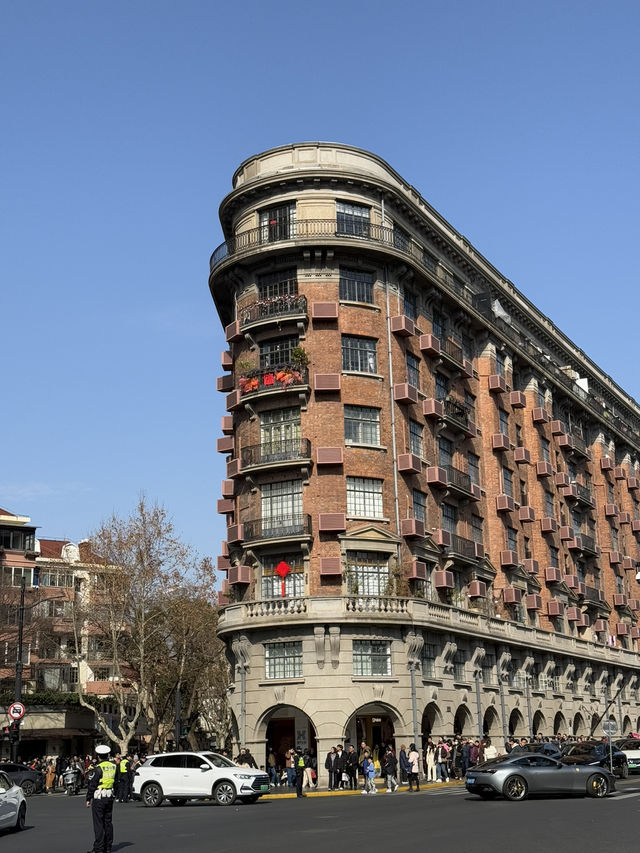 A City Walk to Remember Shang Hai