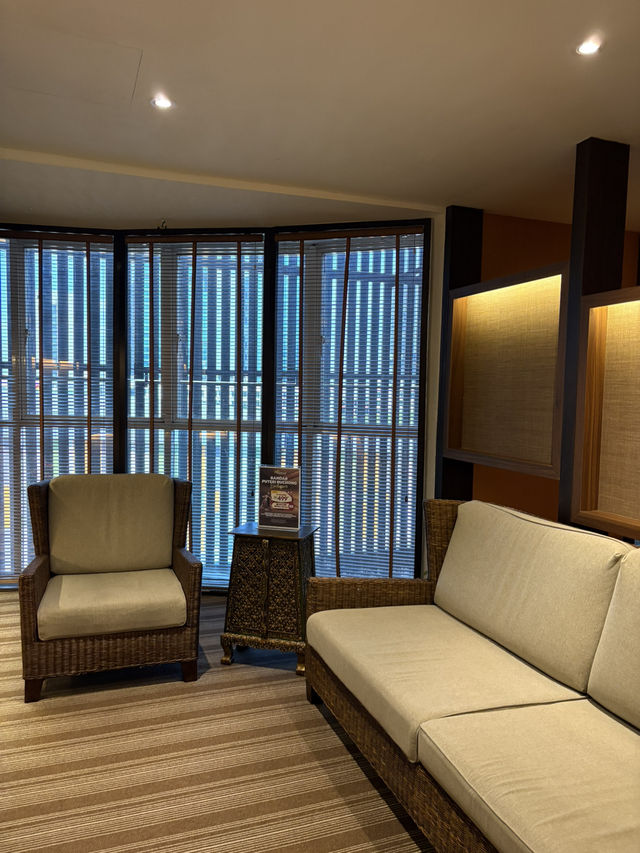Relaxing Thai Oil Massage at Healthland Signature