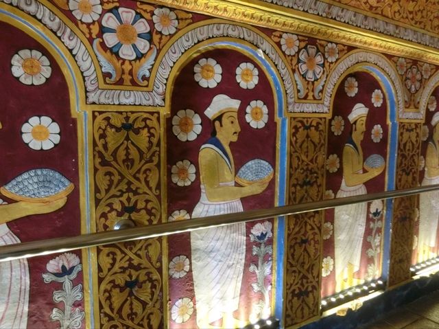 【スリランカ🇱🇰キャンディ】ダラダー・マーリガーワ寺院