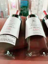 “Elegant Italian Dining at Bistro Cascata”
