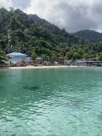 Snorkel, Splash & Repeat – Tioman Style! 🐠