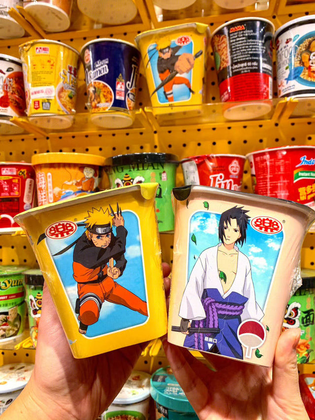 Chengdu’s Biggest Instant Noodle Wall 🍜🇨🇳✨