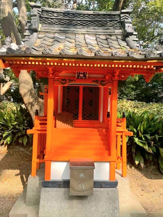 Walking Around Sumiyoshi Taisha – A Peaceful Step Back in Time