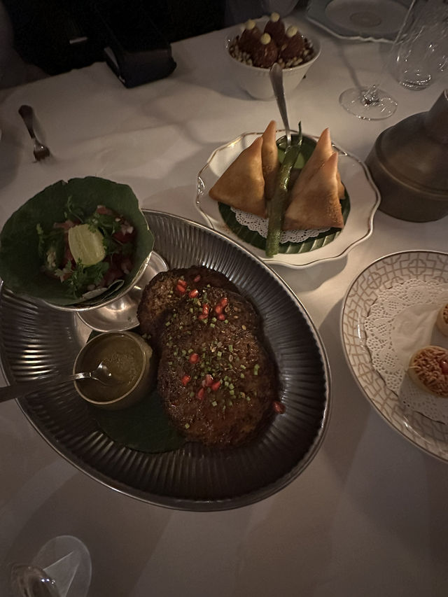 A Regal Dining Experience at The Prince and The Peacock in Hong Kong 🇭🇰 