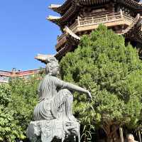 🌙 Where the Desert Holds the Moon — Crescent Lake in Dunhuang