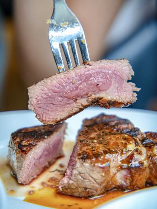 ทานสเต็กได้ไม่อั้นที่ร้านสเต็กในราคาเดียว