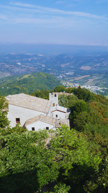 เที่ยวซานมารีโน เมืองเล็กที่เต็มไปด้วยมนต์เสน่ห์ เที่ยวซานมารีโน เมืองเล็กที่เต็มไปด้วยมนต์เสน่ห์