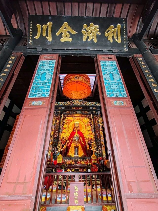 Erwang Temple at Dujiangyan: An Enduring Tribute to Water Management Legacy