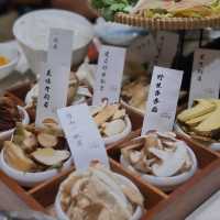 A Timeless Journey Through Lijiang Old Town 