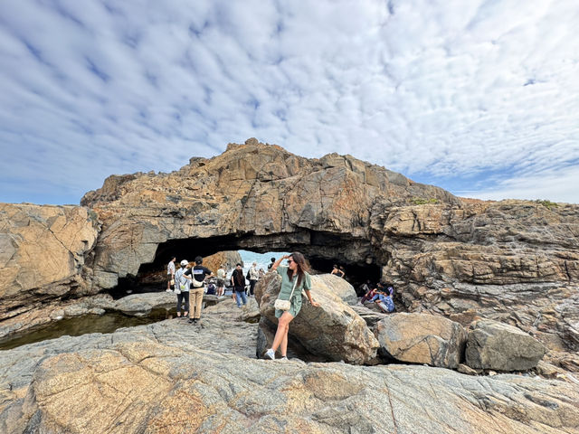 Sunny Arch Escape🌞