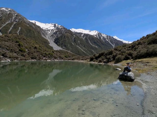 A Majestic Encounter with New Zealand’s Highest Peak A Majestic Encounter with New Zealand’s Highest Peak