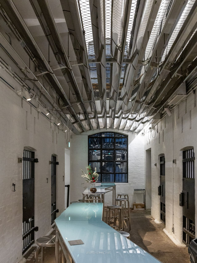 On The Hill: คาเฟ่คุกเก่าใจกลาง Central 🌁 On The Hill: คาเฟ่คุกเก่าใจกลาง Central 🌁