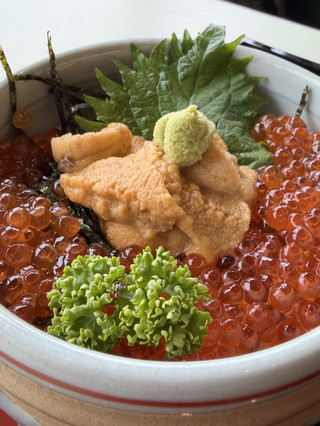 神威岬嘆人氣海鮮丼😋