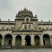 墨西哥 瓜達拉哈拉 很值得來參觀的Hospicio Cabañas 美術館 