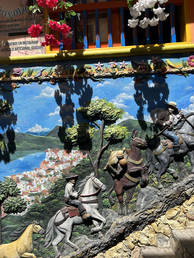 コロンビア🇨🇴 色にあふれる絶景の街【グアタペ】🎨