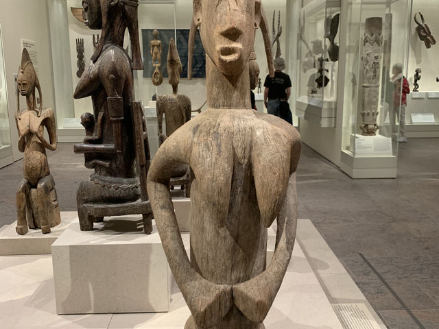 THE MET