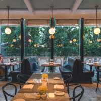 สัมผัสการพักผ่อนกลางกรุง