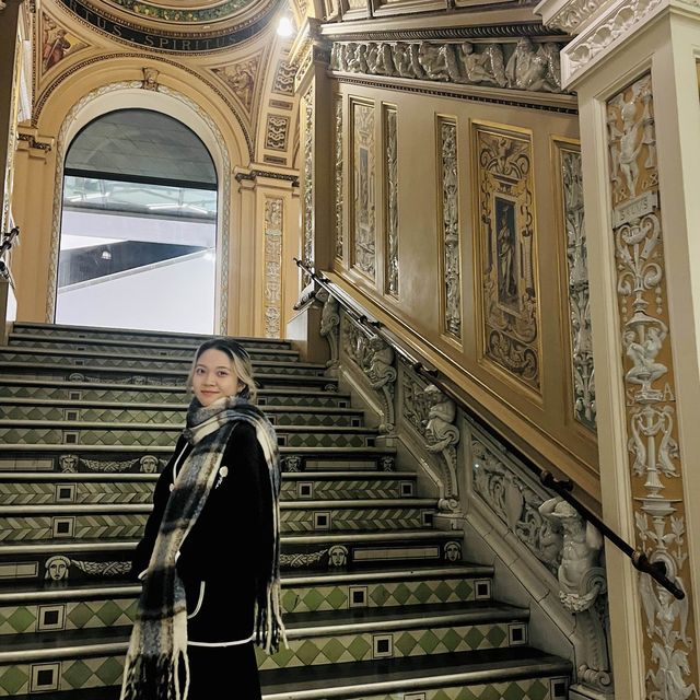 Sipping in Style: The V&A Museum Café Experience