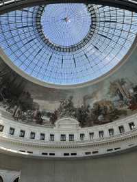 Paris | The must visit interesting exhibition at the Bourse de Commerce