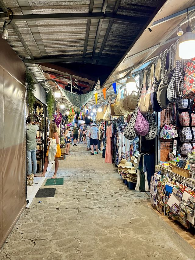 Ao Nang Night Market - Krabi