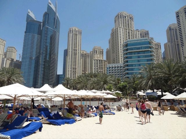 A Beachfront Retreat in Dubai! 🇦🇪