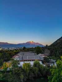在麗江！雪山觀景民宿震撼到了…