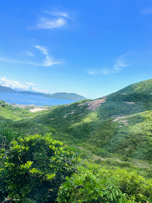 Sun-kissed shores, coastal hikes 🫧