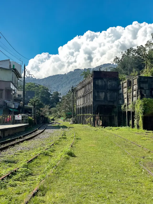 十分鐵道，時光機上的浪漫之旅 🚂💖