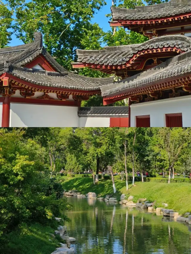 As expected of a park in Xi'an, it has both depth and scenery