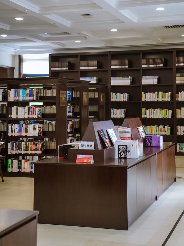 不在北京，魔都“小故宫”百年圖書館重新開放