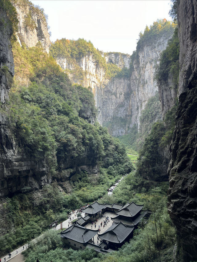 遊武隆天坑地縫