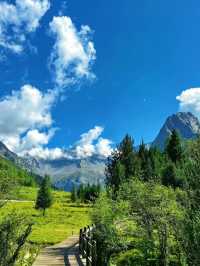 四川的四姑娘山日美景