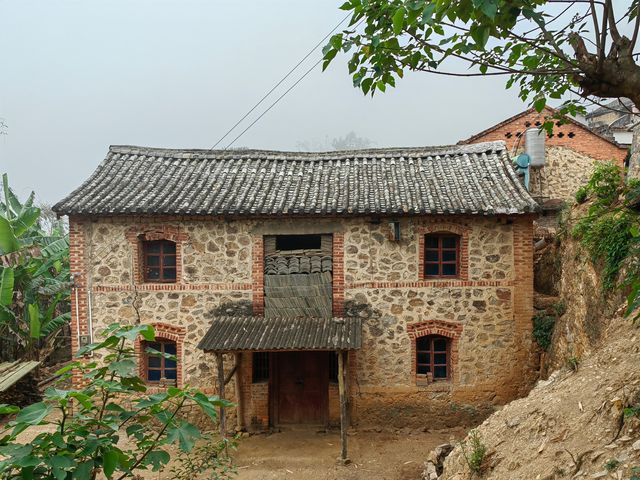 雲南建水炭山古村