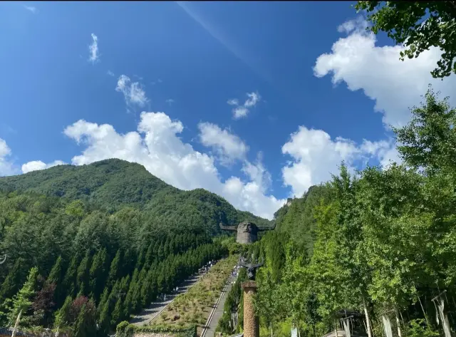 湖北神農架景區‖第四紀冰川期的諾亞方舟有“華中屋脊”之稱