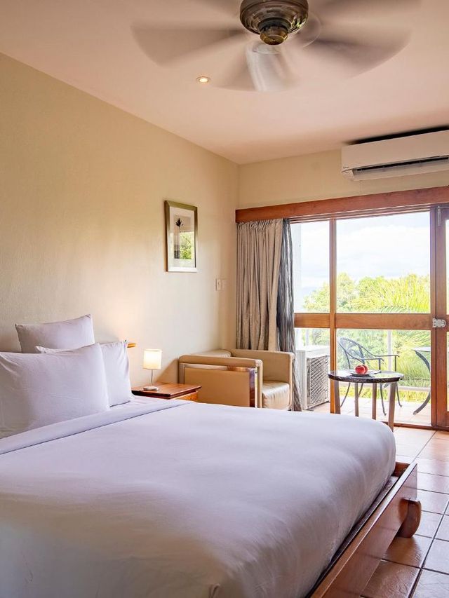 🌟✈️ Port Moresby's Prime Stay: Airways Hotel 🏨