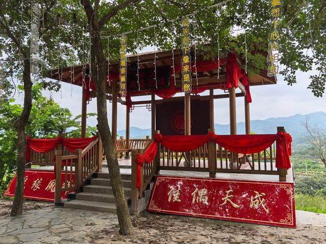 美麗的霞葛司下茶山夜市