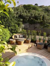 🌟 Luxe Sleeps in Portofino: Top Hotel Pick! 🌊🛏️