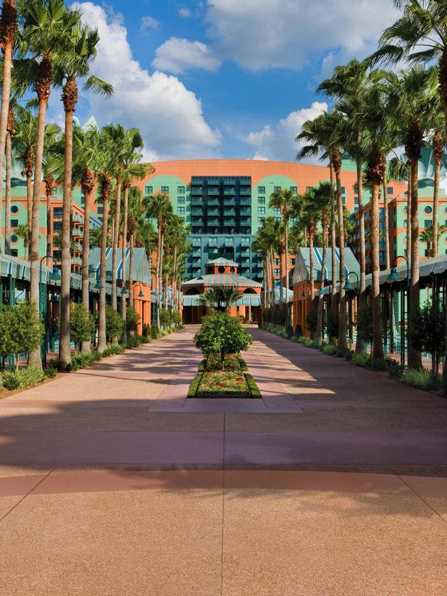 🌟 Magical Orlando Escapes: Stay at Disney's Swan! 🏰✨